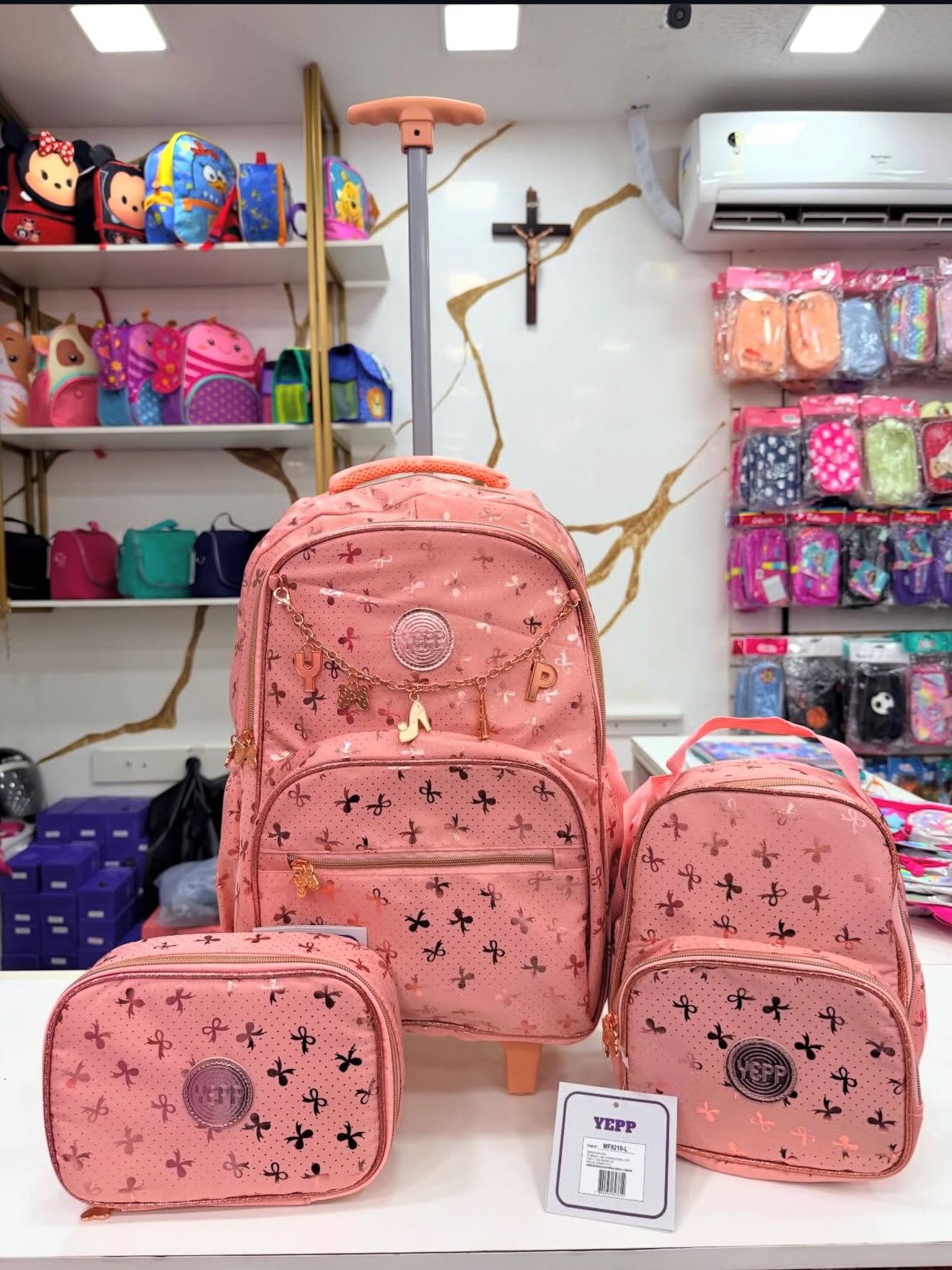 KIT ESCOLAR COMPLETO 🎒